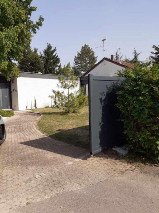 Les Pins De Talant , Au Calme En Rez De Jardin Apartamento Exterior foto